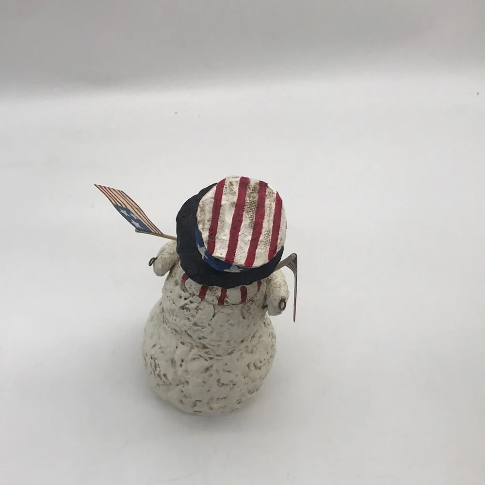 Vintage Patriotic Distressed Resin Snowman Figurine Holding American 🇺🇸 - Picture 5 of 8